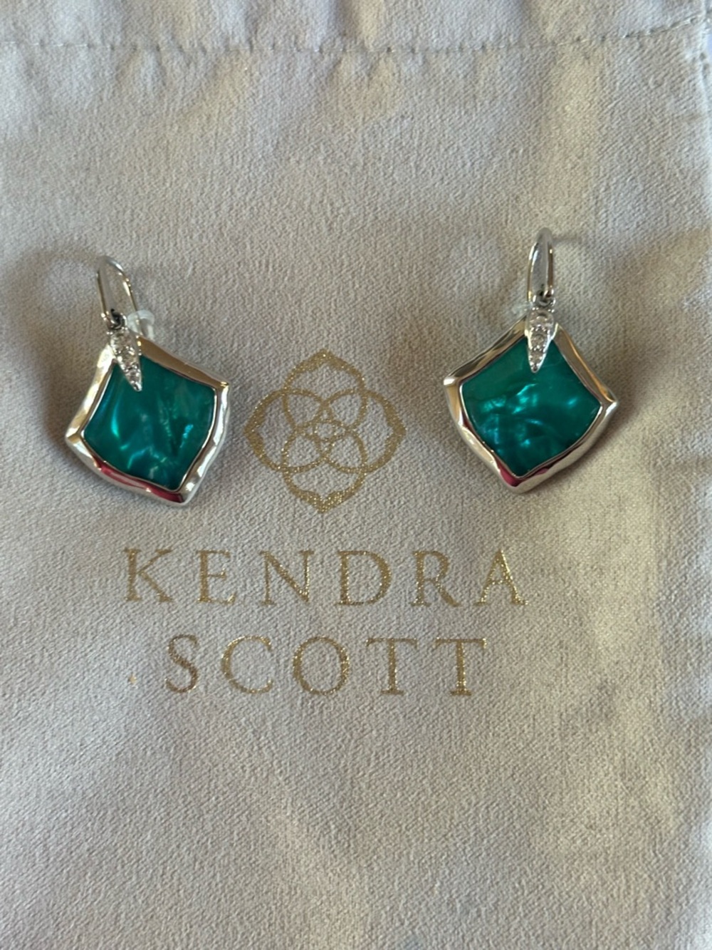 Kendra Scott Joelle Drop Earrings In Silver and Bright Aqua